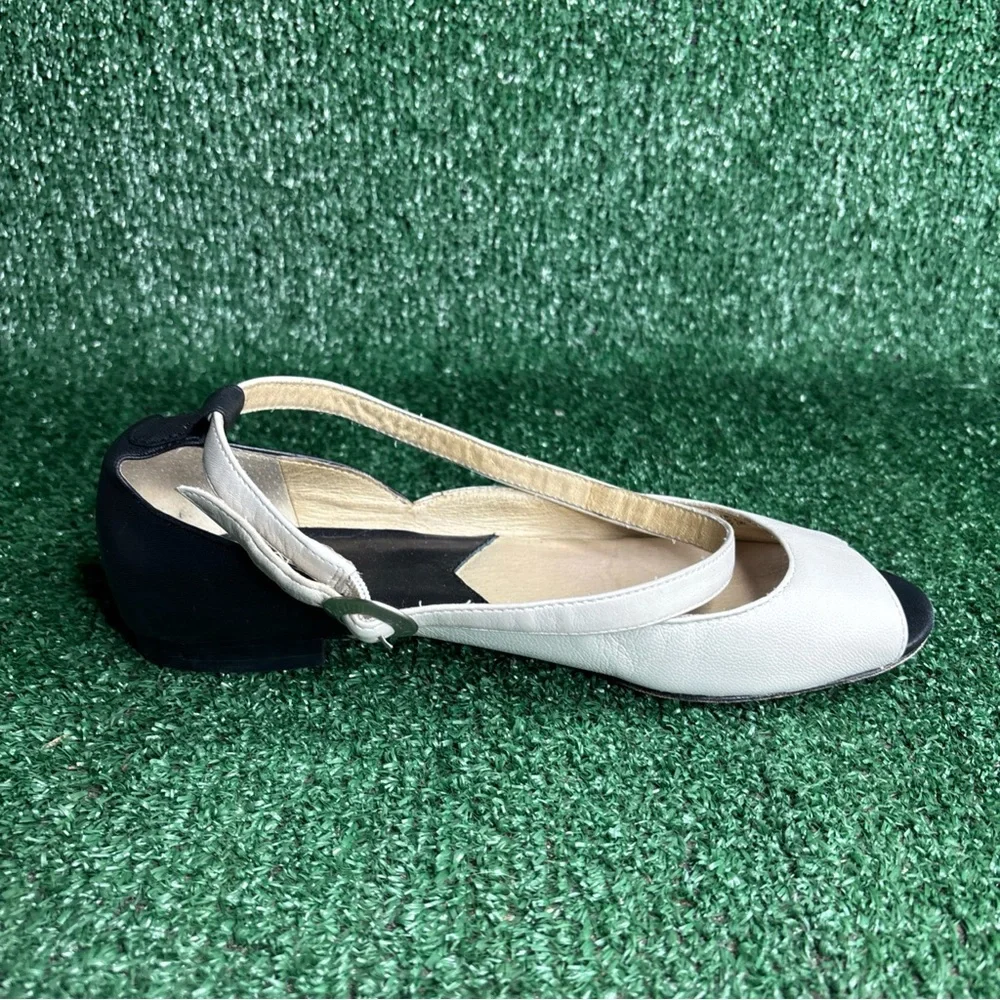 Michael Kors Peep Toe Ankle Strap Leather‎ Flats White Black Women's Size 8 M